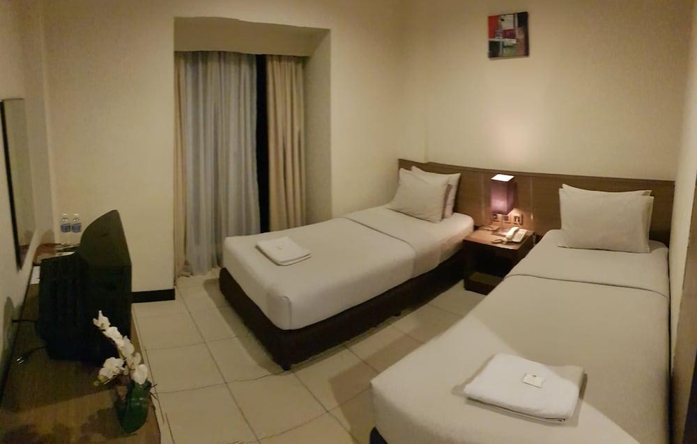 N2 Hotel Gunung Sahari - Room