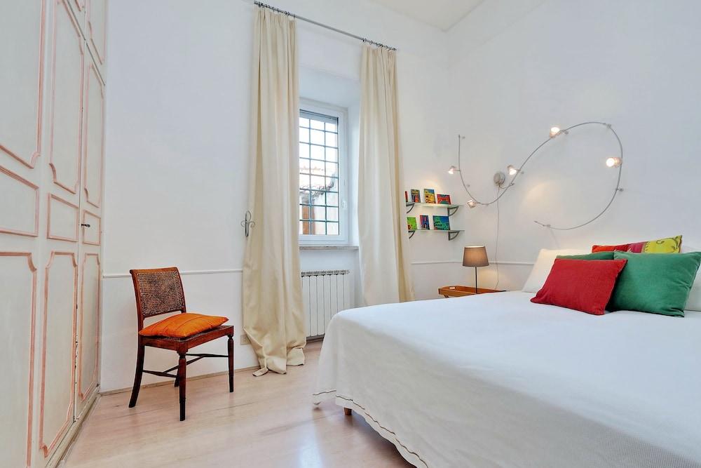 Garibaldi - WR Apartments - Room