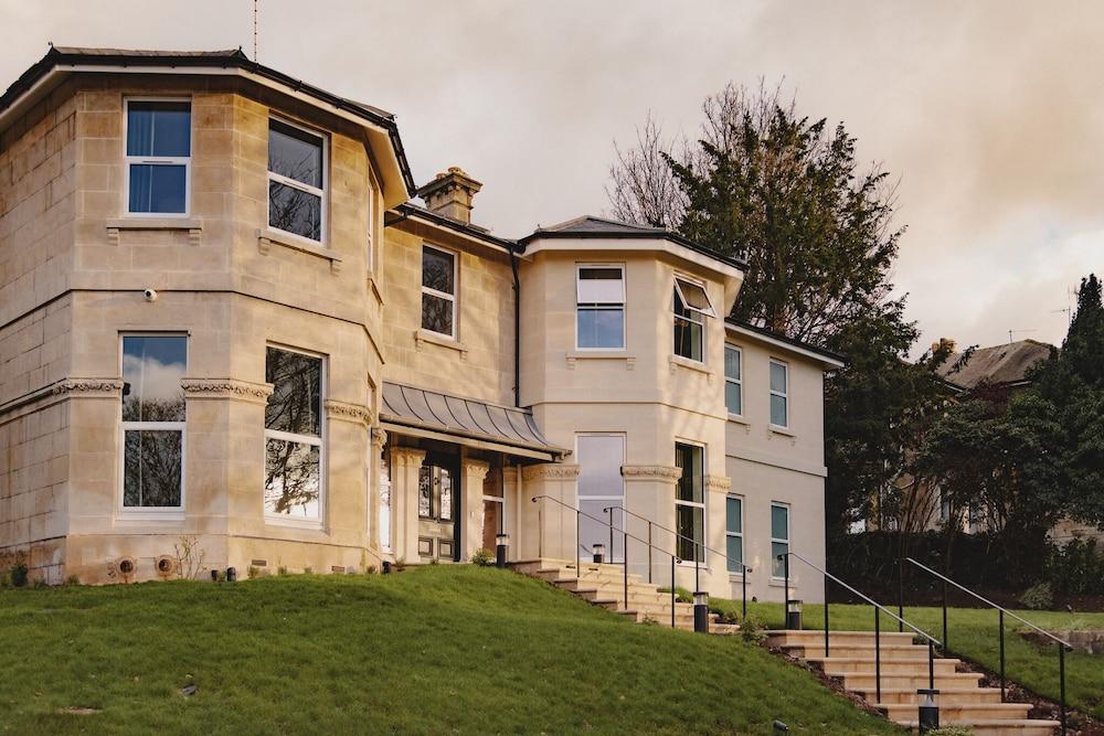 Leighton House - Featured Image