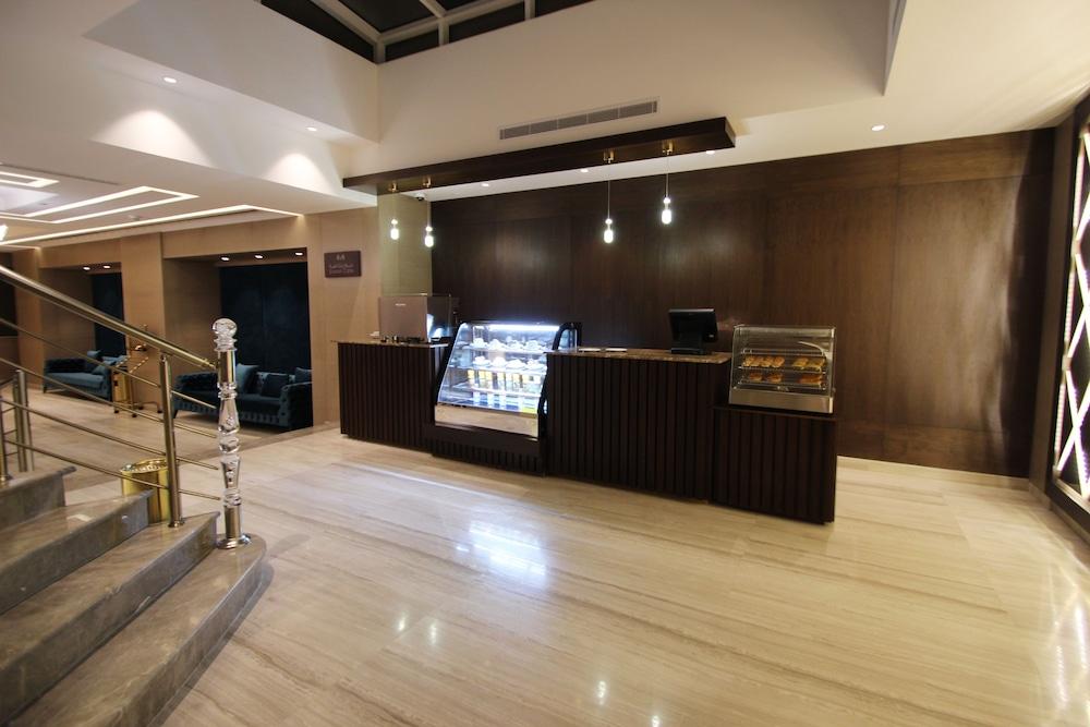 Best Level Hotel Jeddah - Lobby Lounge