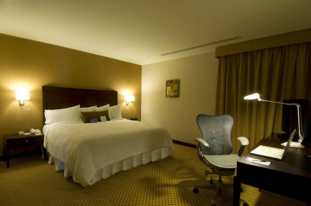 Hilton Garden Inn Riyadh Olaya - Room
