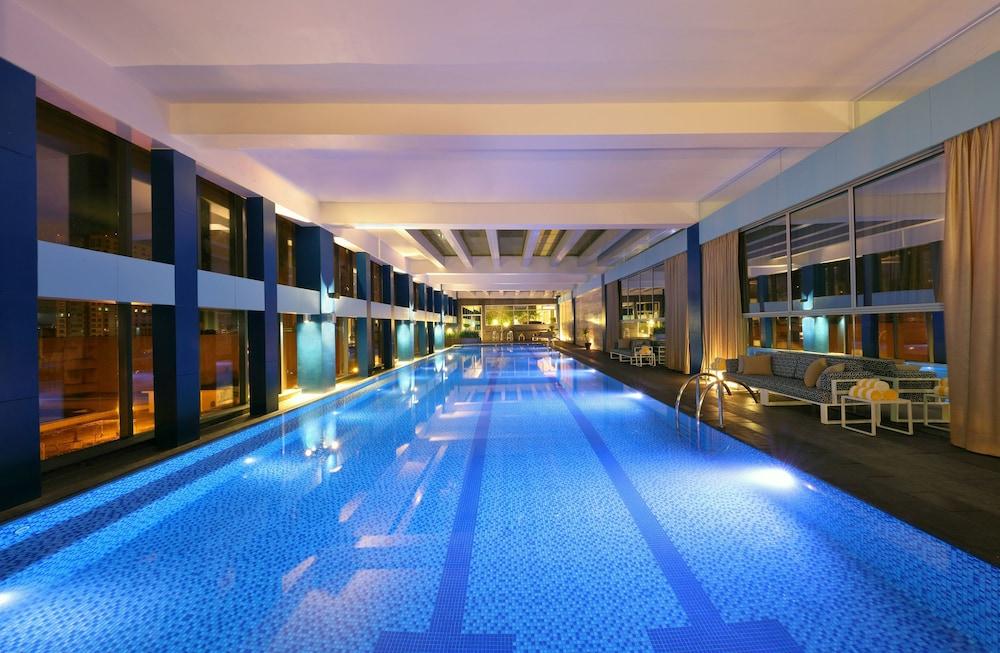 Makati Diamond Residences - Indoor Pool