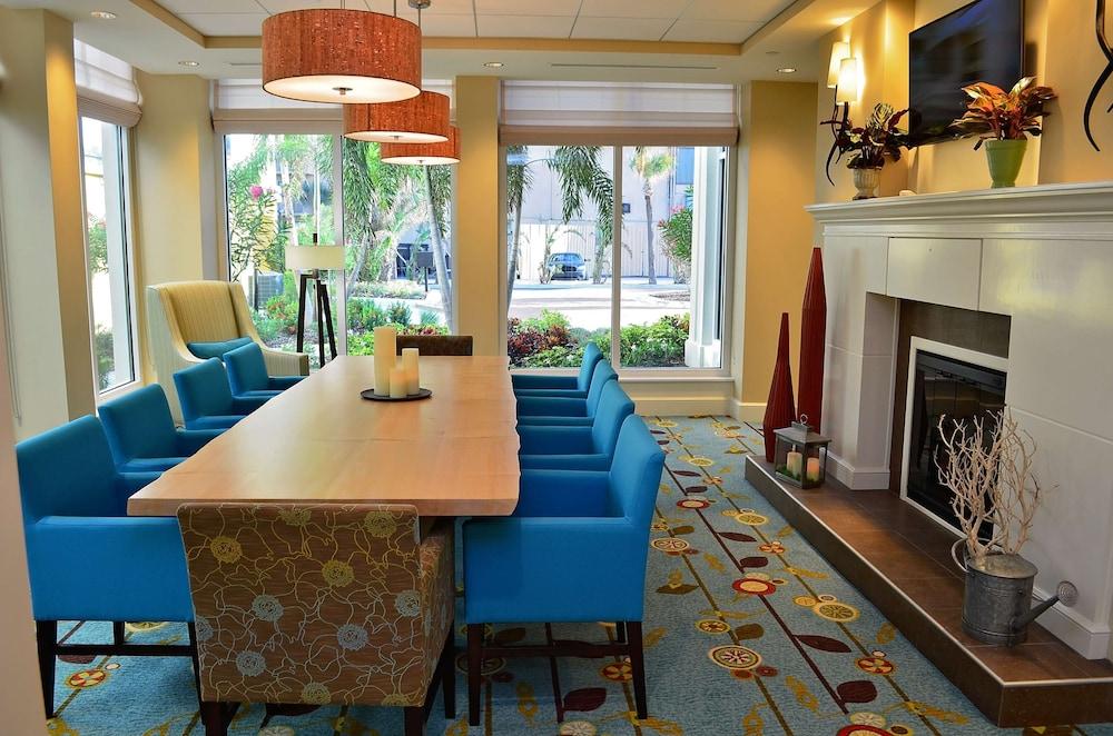 Hilton Garden Inn Daytona Beach Oceanfront - Reception