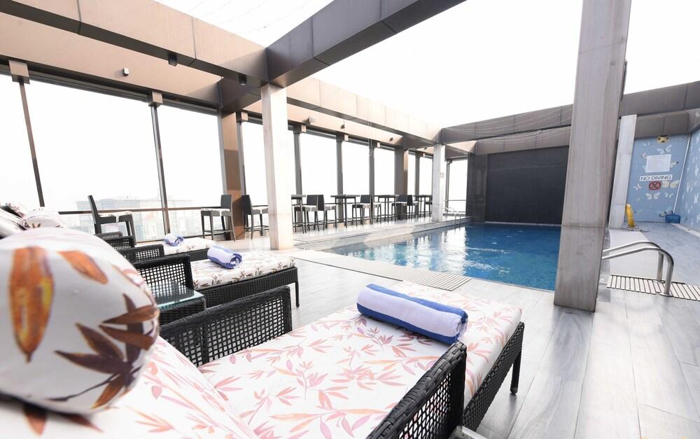 Courtyard by Marriott Amritsar - Rooftop Pool