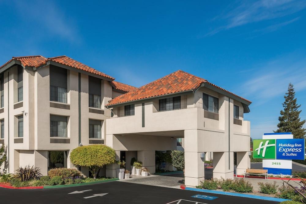 Holiday Inn Express Hotel &Suites Santa Clara-Silicon Valley, an IHG Hotel - Exterior