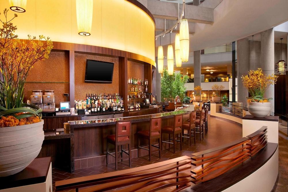 The Westin Bonaventure Hotel and Suites, Los Angeles - Lobby