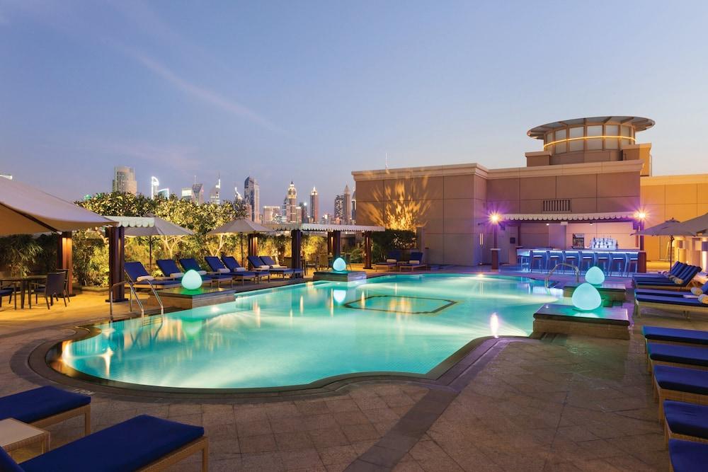 Crowne Plaza Dubai Jumeirah, an IHG Hotel - Pool