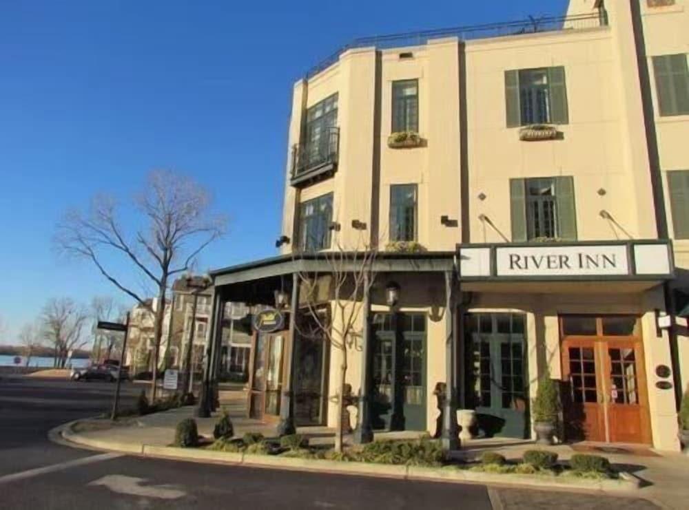 River Inn of Harbor Town - Exterior