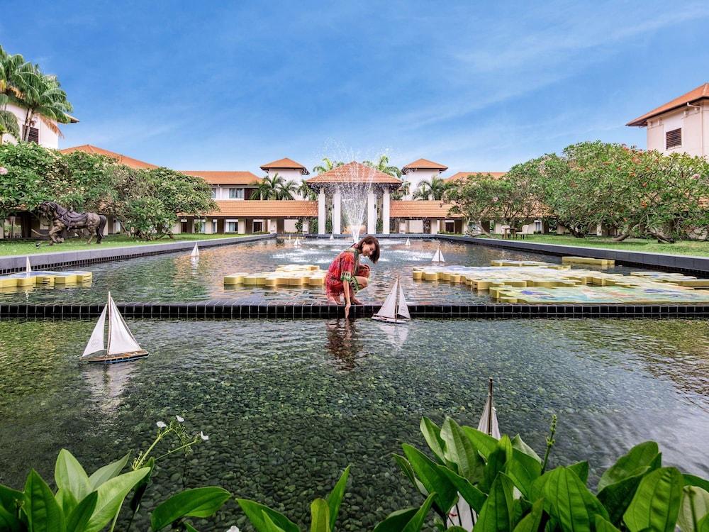 Sofitel Singapore Sentosa Resort & Spa - Exterior