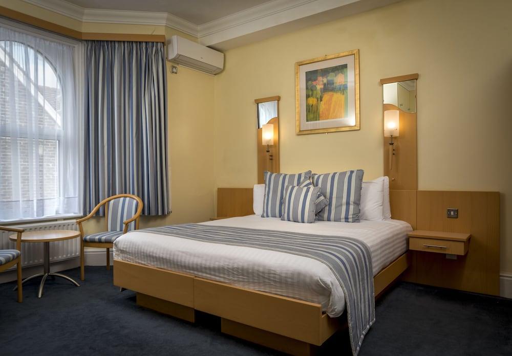 The Windsor Hotel - Room