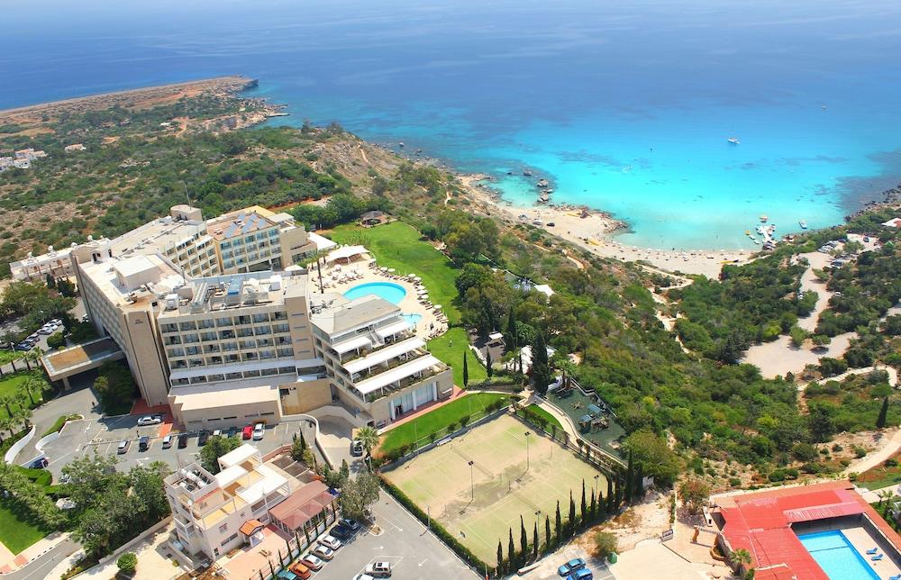 Grecian Park Hotel - Aerial View