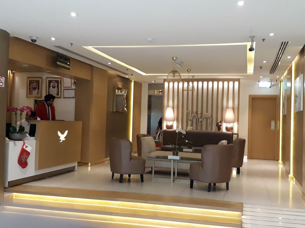 Royal Falcon Hotel - Lobby Lounge