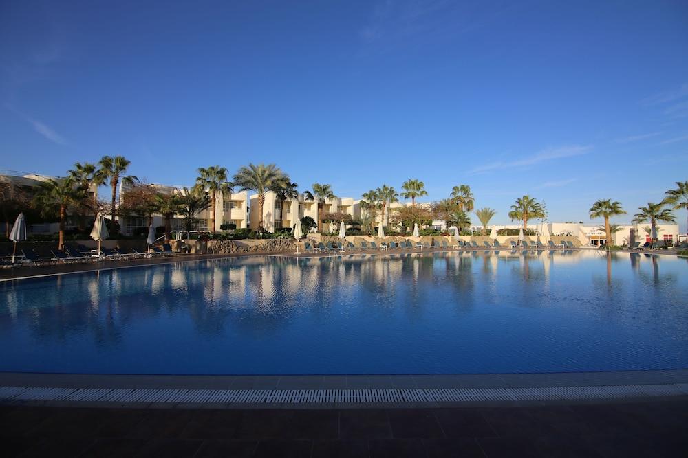 Sharm Reef Resort - Outdoor Pool