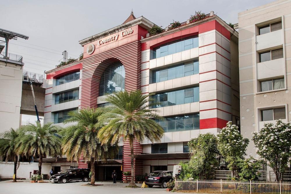 OYO 1410 Country Club Begumpet - Exterior