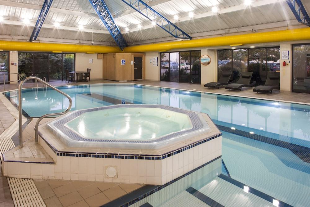 Holiday Inn Rochester Chatham, an IHG Hotel - Pool