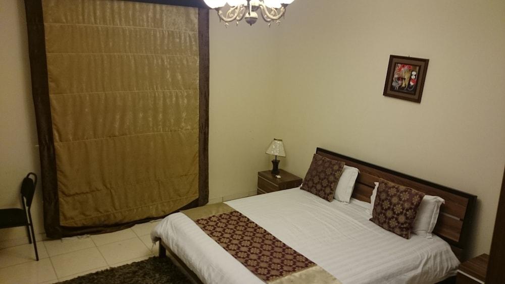Zwarah Hotel Suites - Room