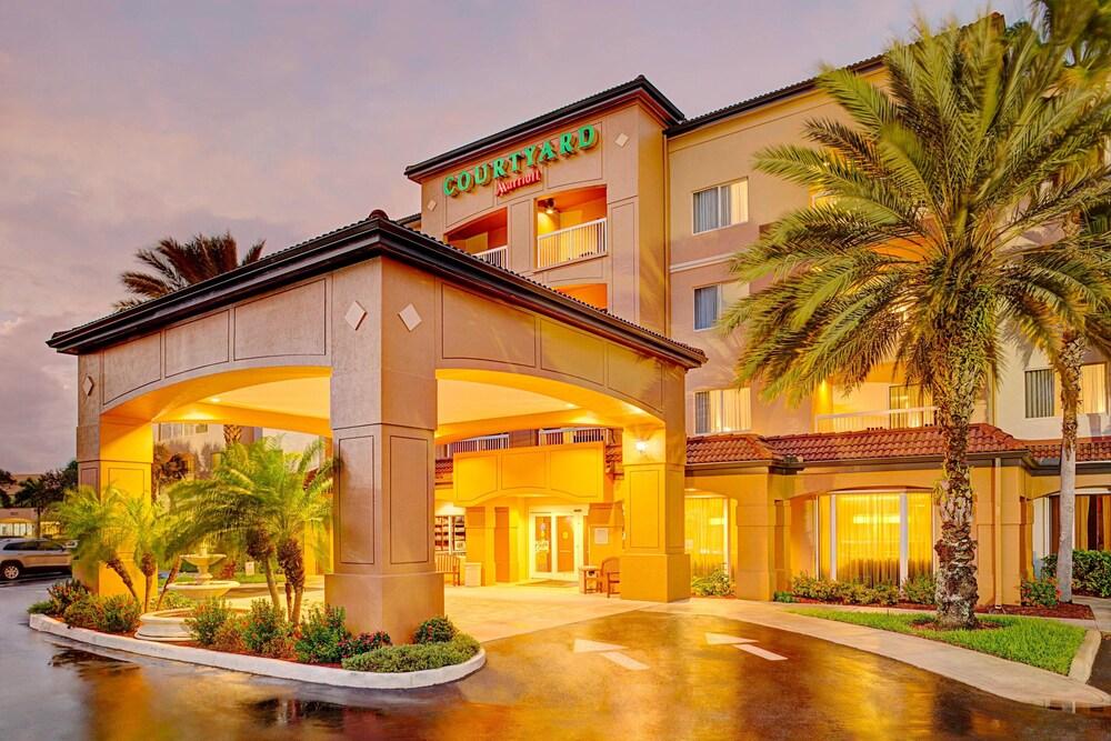 Courtyard by Marriott West Palm Beach Airport - Featured Image