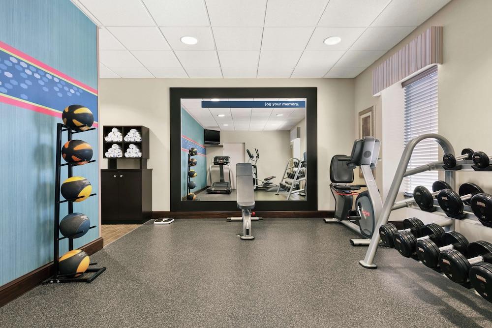 Hampton Inn & Suites Brunswick - Fitness Facility