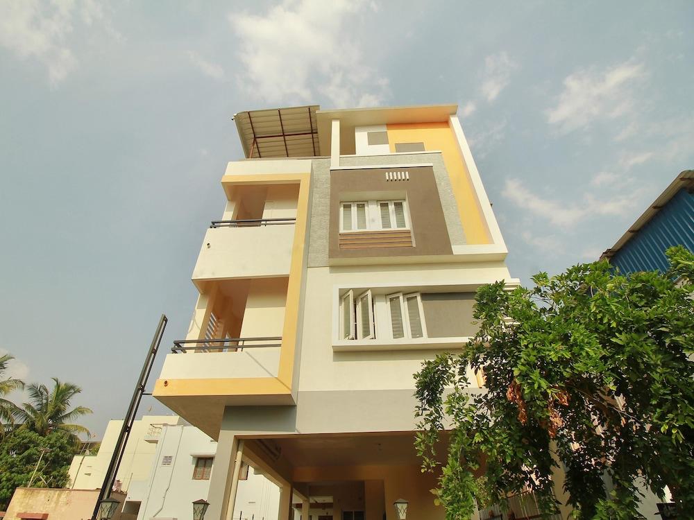 OYO 12798 Soundaryam Apartments - Exterior
