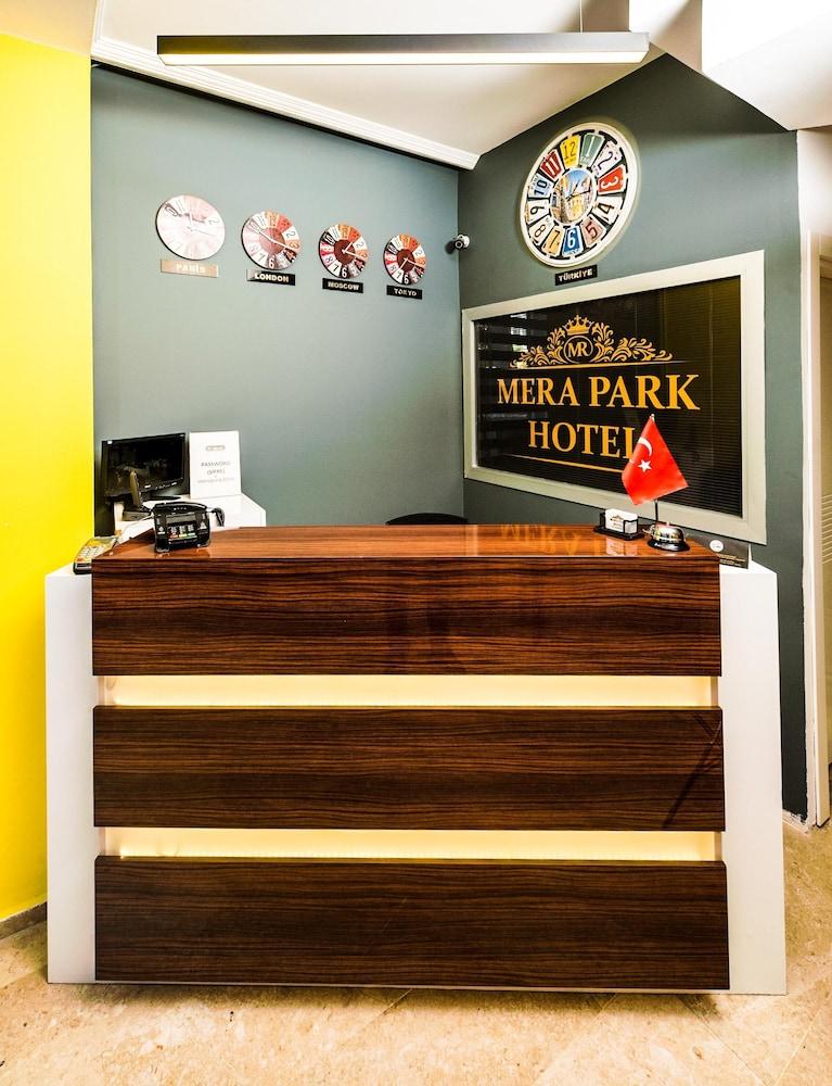 Mera Park Hotel - Reception
