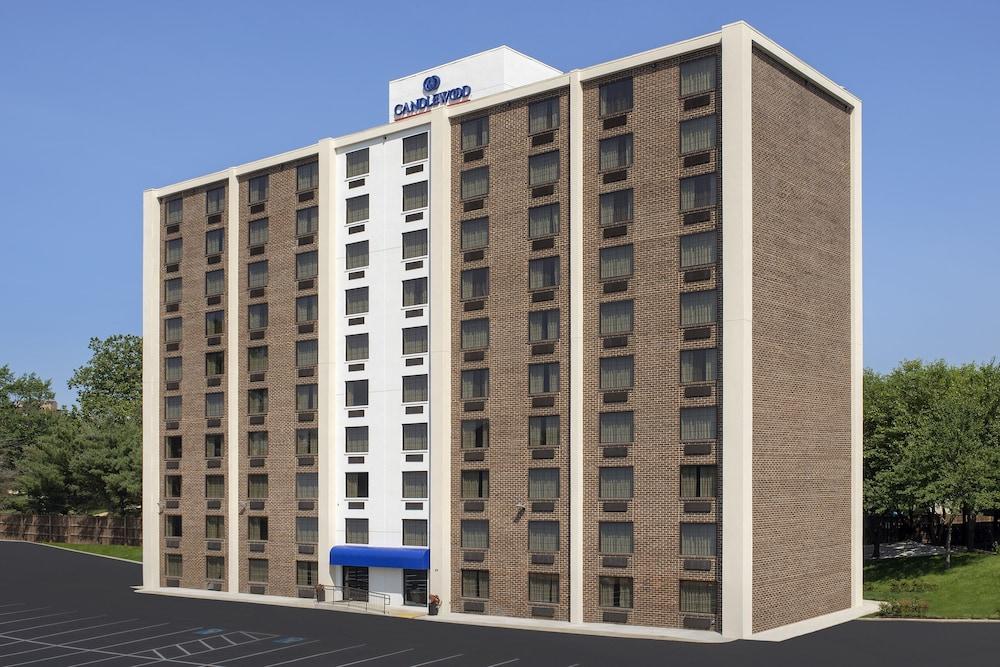 Candlewood Suites Alexandria West, an IHG Hotel - Exterior