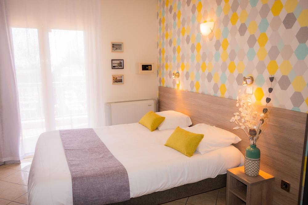 Hôtel Reine D'Azur - Room