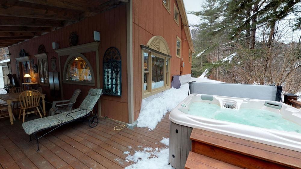 Ledges by GetAway - Outdoor Spa Tub