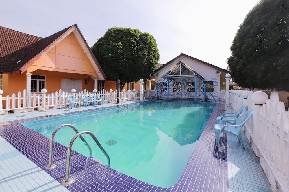 OYO 8966 Dee Wana Resort 1 - Featured Image