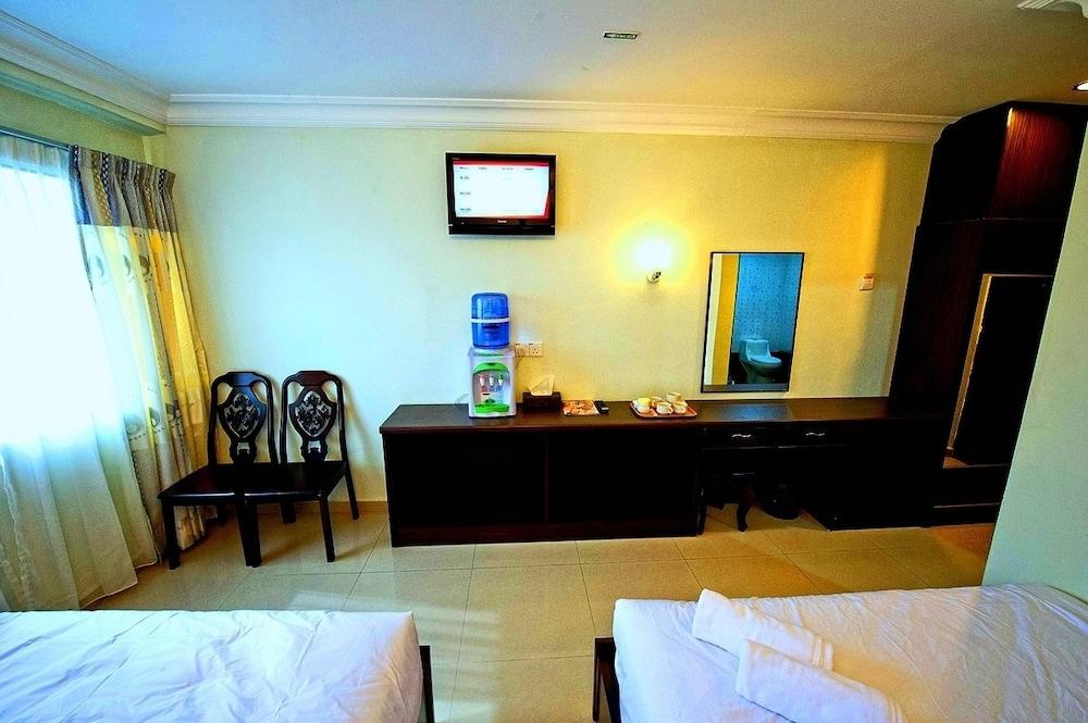 Hotel Bintang Indah - Room