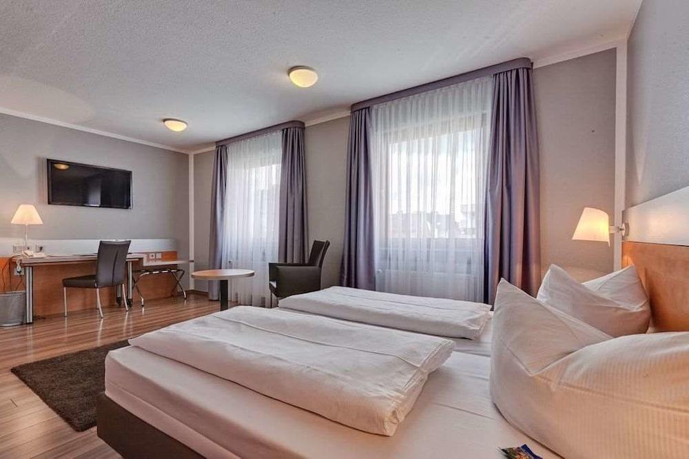 attimo Hotel Stuttgart - Room