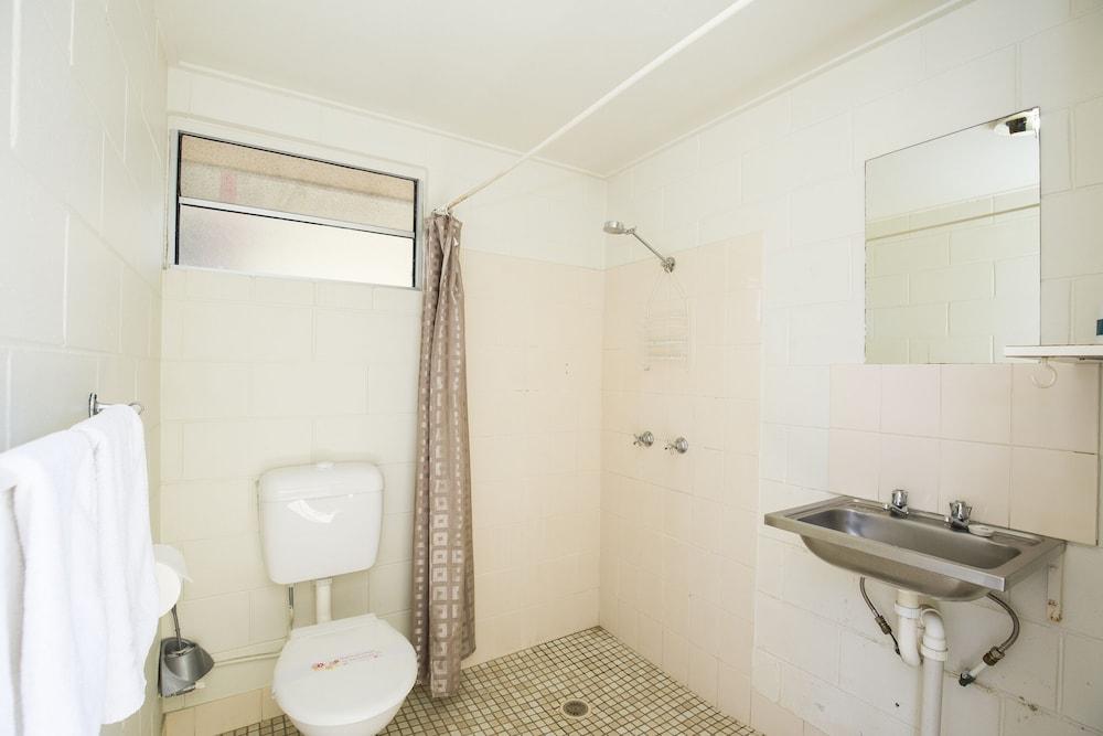 Secura Lifestyle The Lakes Townsville - Bathroom