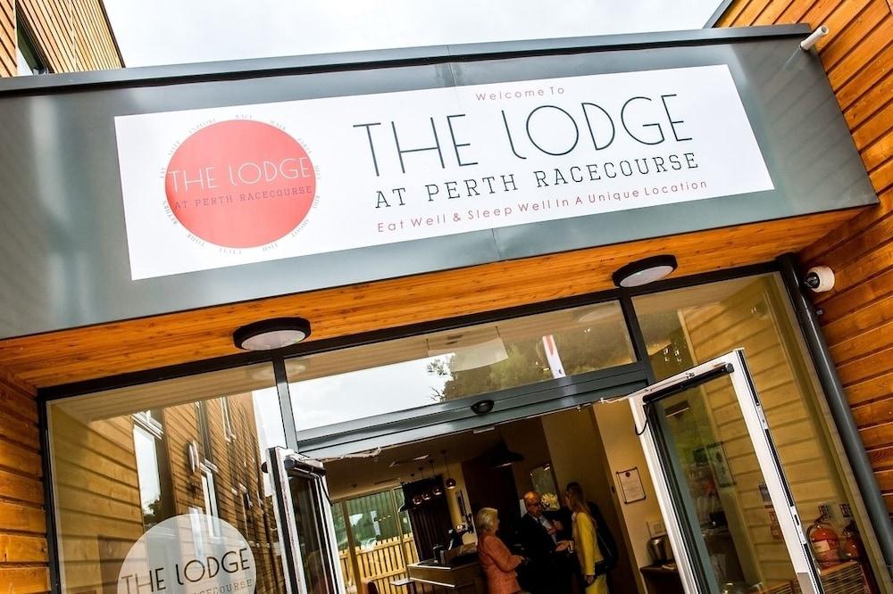 The Lodge At Perth Racecourse - Featured Image