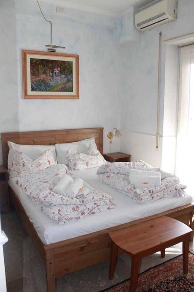 Aga Guesthouse - Featured Image