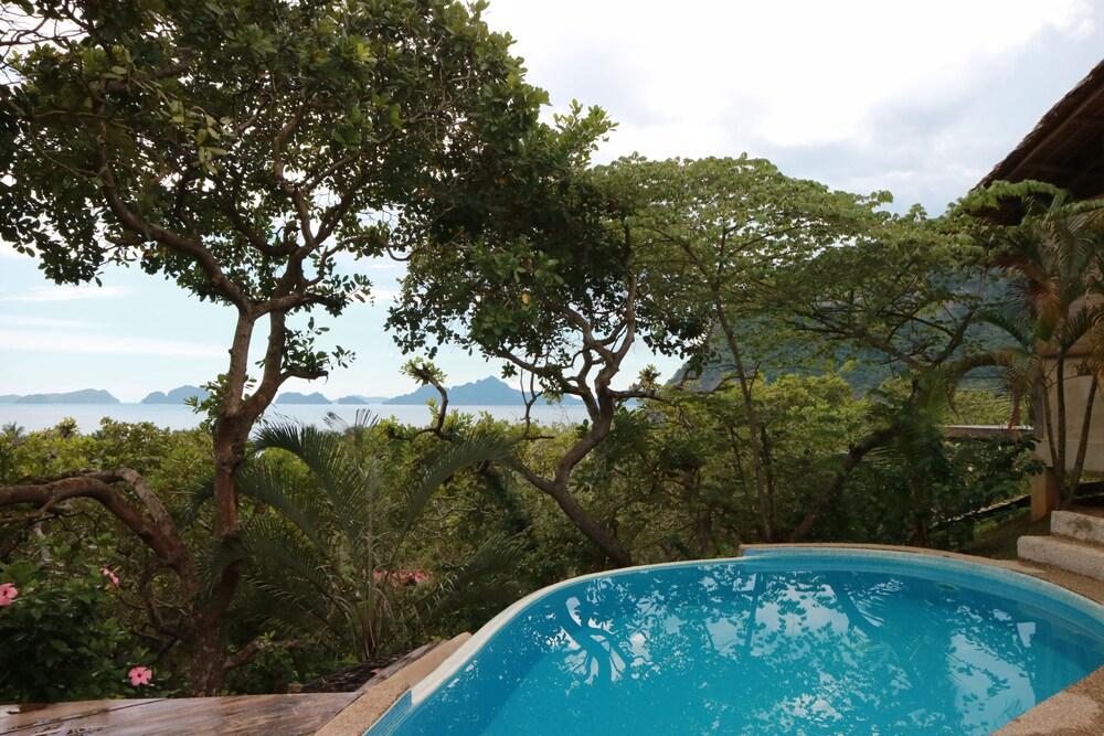 El Nido Overlooking Resort - Pool