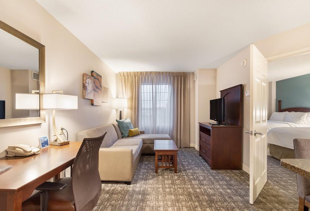 Staybridge Suites Chesapeake, an IHG Hotel - Room