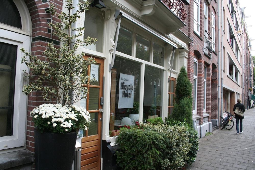 Bicycle Hotel Amsterdam - Exterior