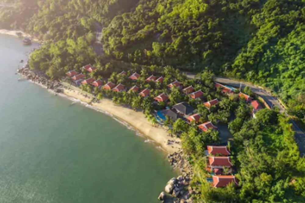 Son Tra Resort - Aerial View