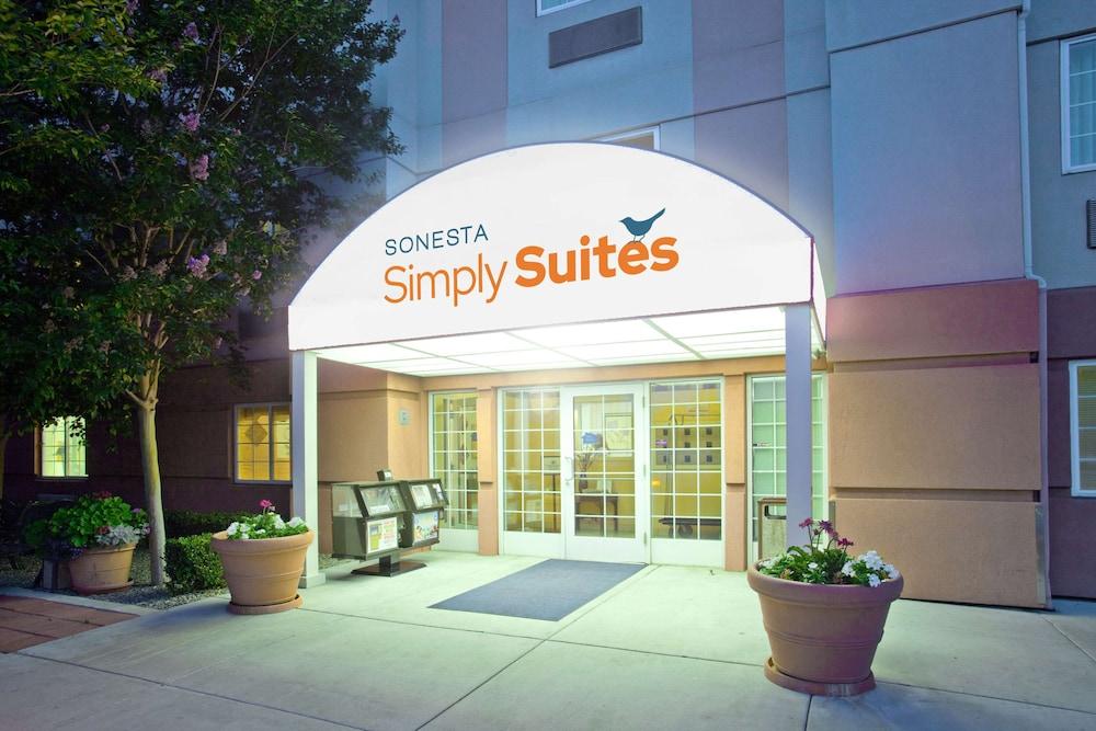 Sonesta Simply Suites Anaheim - Featured Image