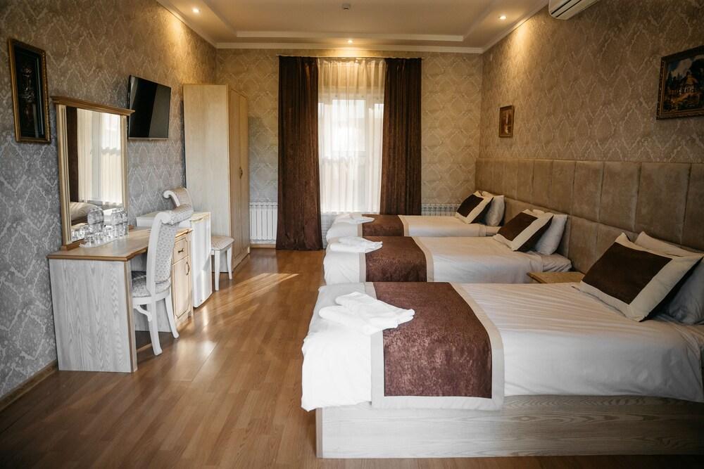 Shahlo Hotel - Room