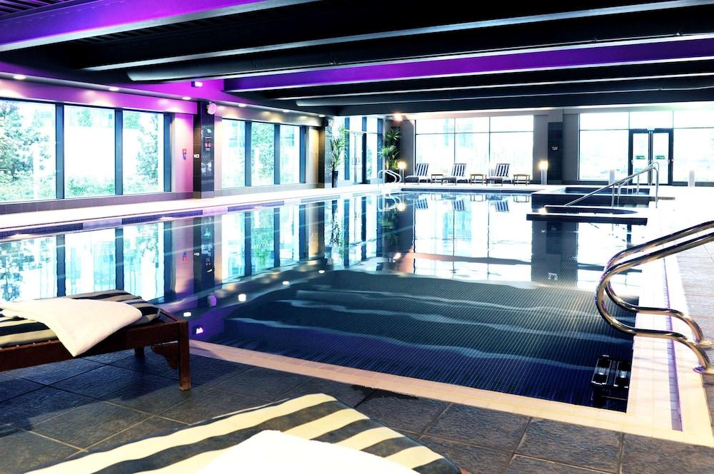 Village Hotel Solihull - Indoor Pool