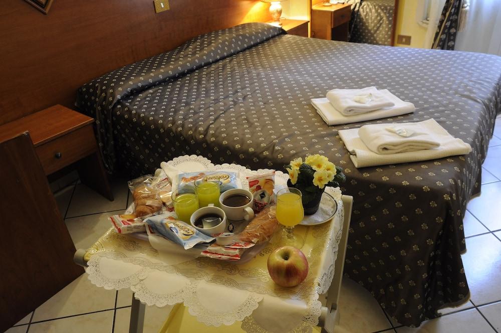 Hotel Farini - Room