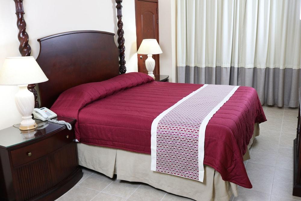 Ramada Santo Domingo Princess Hotel - Featured Image