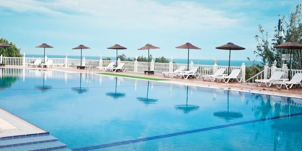 Olbios Marina Resort - Outdoor Pool