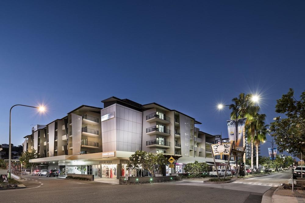 Grand Hotel and Apartments Townsville - Featured Image