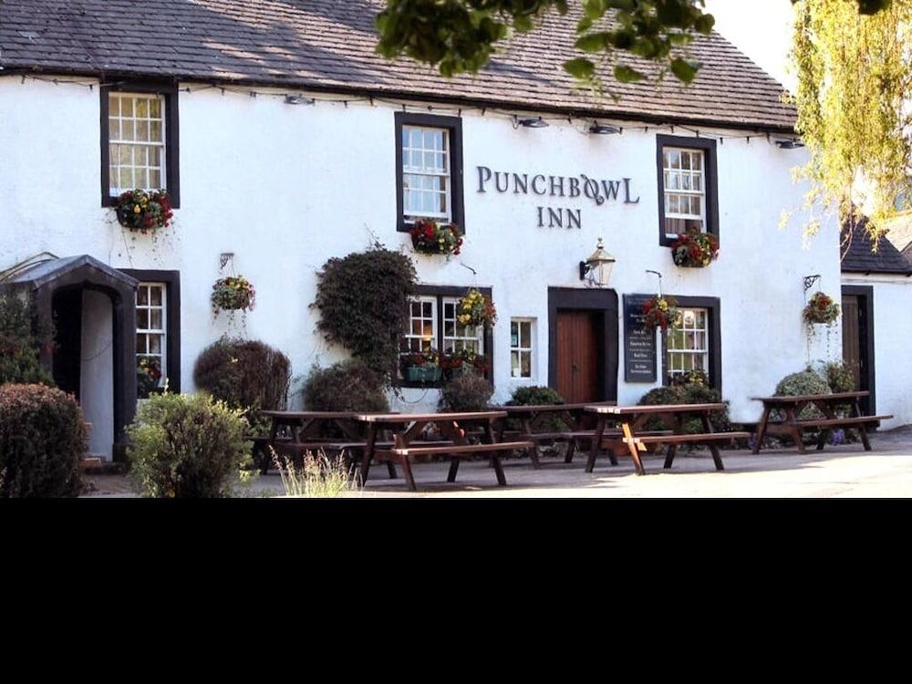 Punch Bowl Inn - Exterior