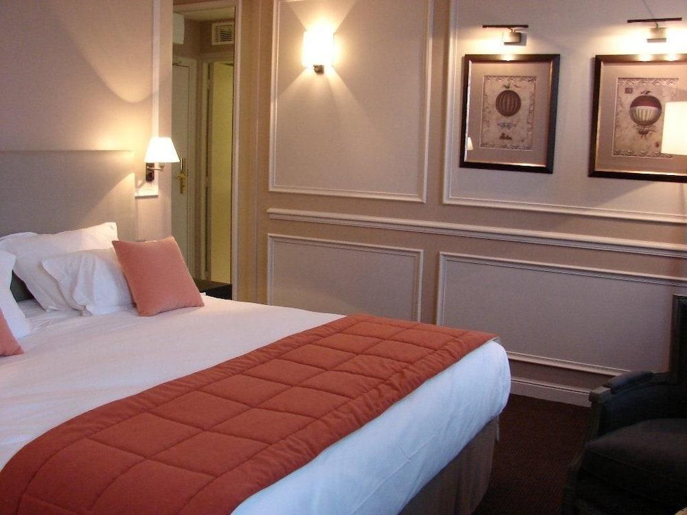 Hotel De L'Universite - Room