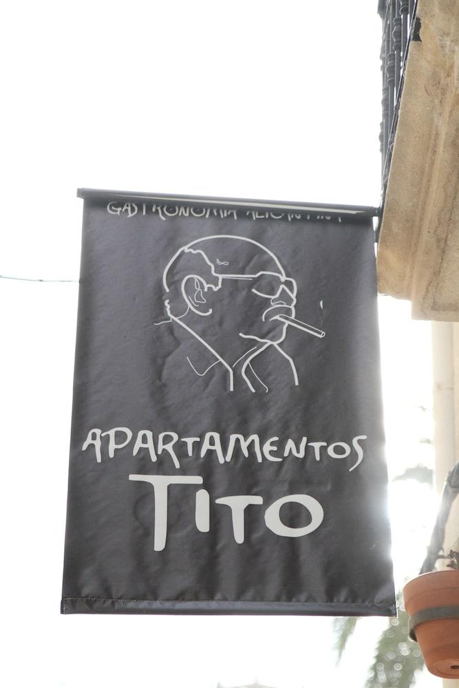 Apartamentos Tito San Agustín - Exterior detail