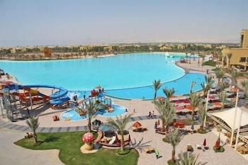 Lagoon Hotel & Resort - Outdoor Pool