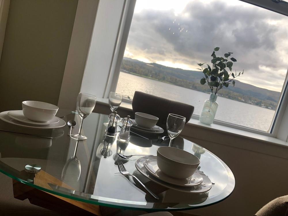 Novel Apartment in Dunoon With Balcony - Private kitchen