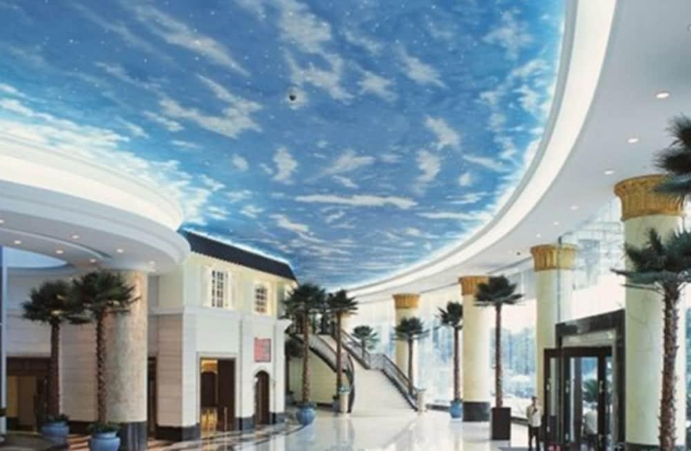 Royal Marina Plaza - Lobby
